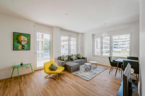 EXQUIS Luxus 2BR Apartment ETRO I Balcony I Family-friendly I Mercedes I Home Office